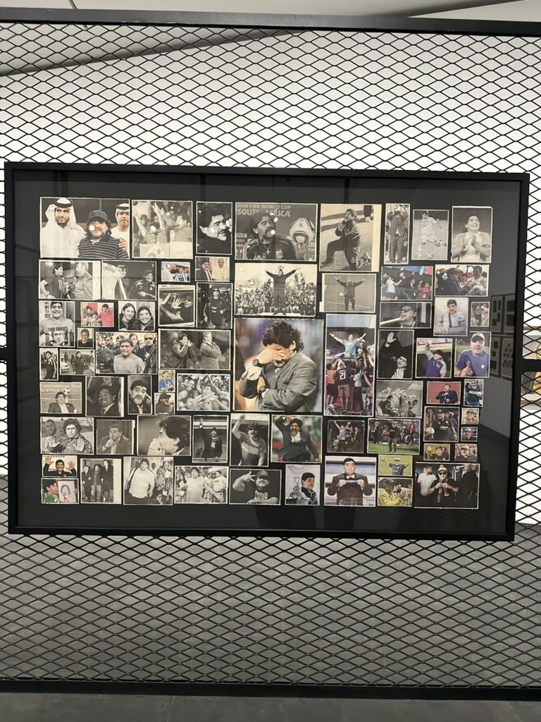 Fu3rte's tweet photo. @Bee_Yaah You should visit the art exhibition called “Football and Art” at the Jumex Museum in Polanco. The entrance is free and it’s worth it

These photos are from my visit today https://t.co/q1cxY4IPPj
