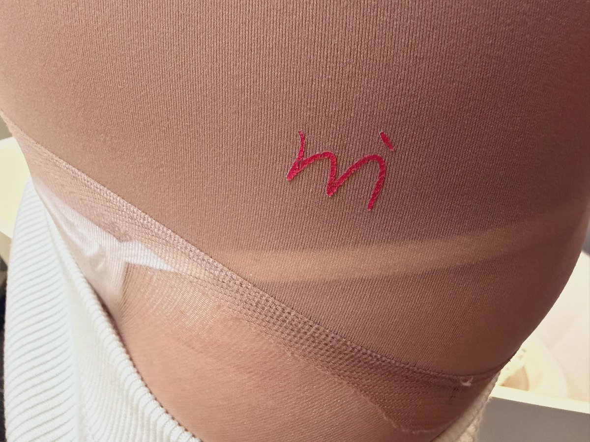 Anylovepan101 tweet media