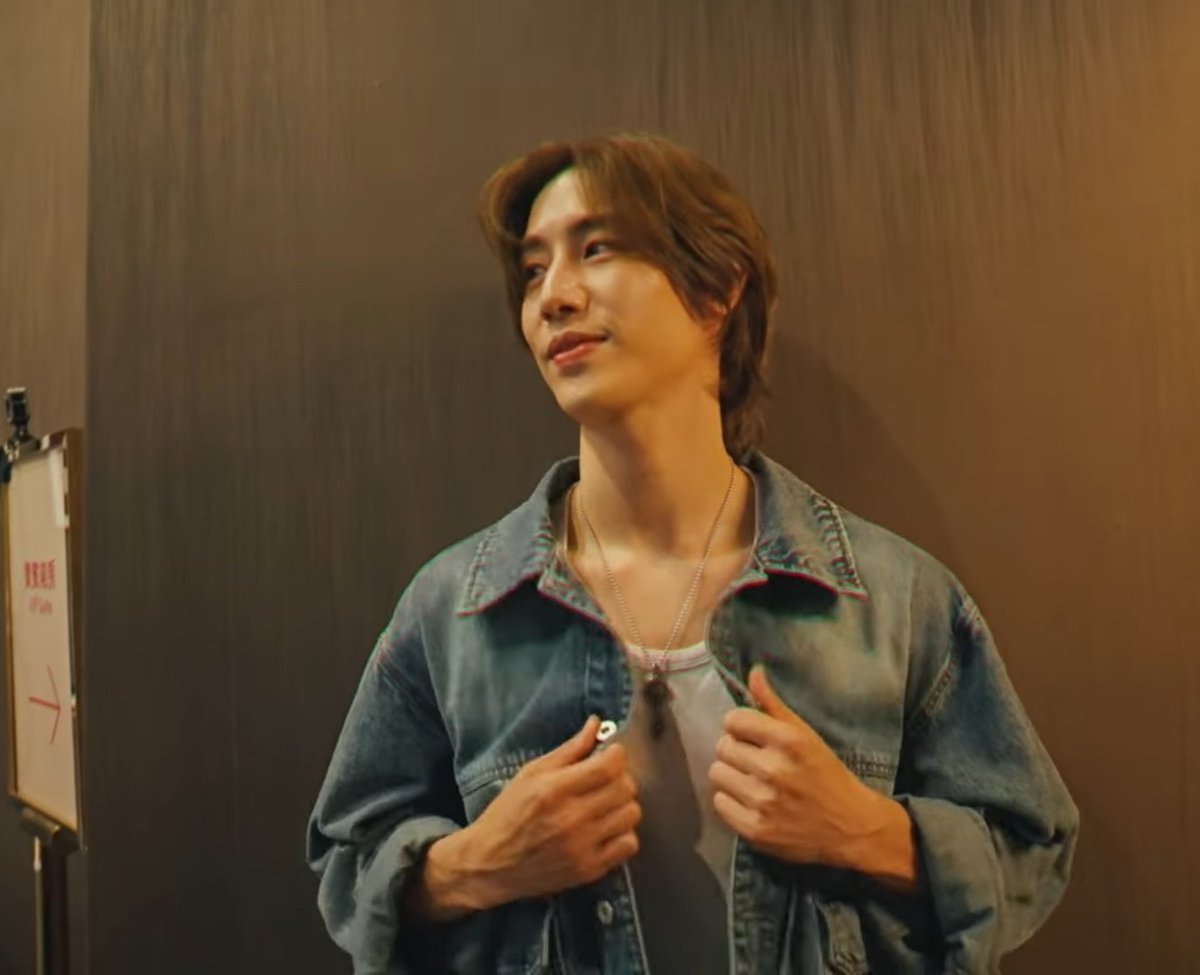 MT_APPLE_🍎🌅SILHOUETTE 🎧🎨🏄🏻♀️ tweet media