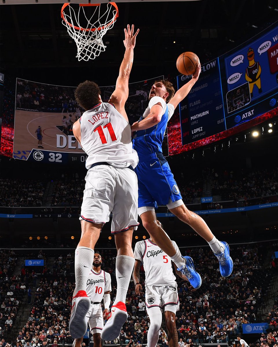 Yahoo Sports tweet media