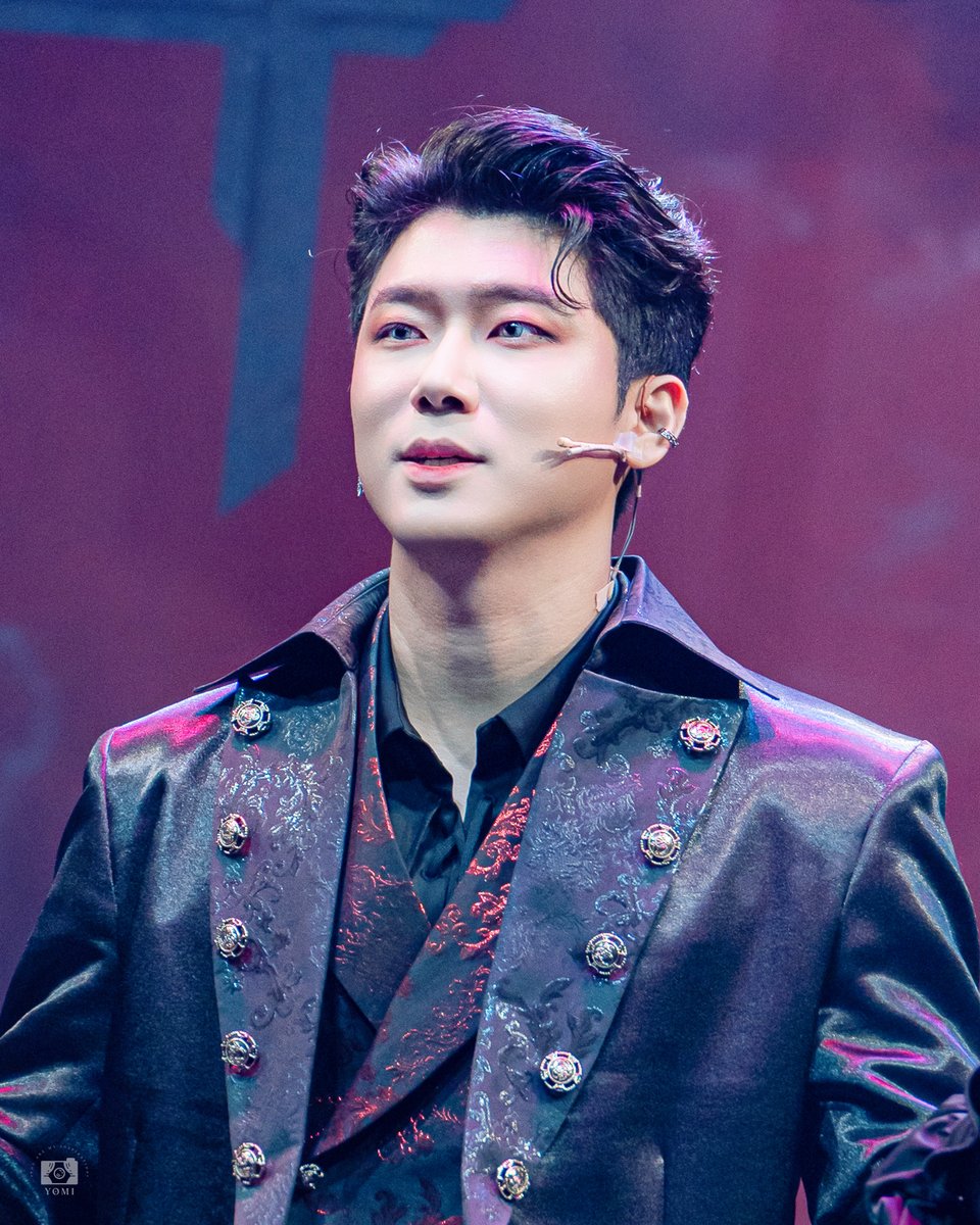 𝕐𝕆𝕄𝕀 ℙ𝕀ℂ tweet media