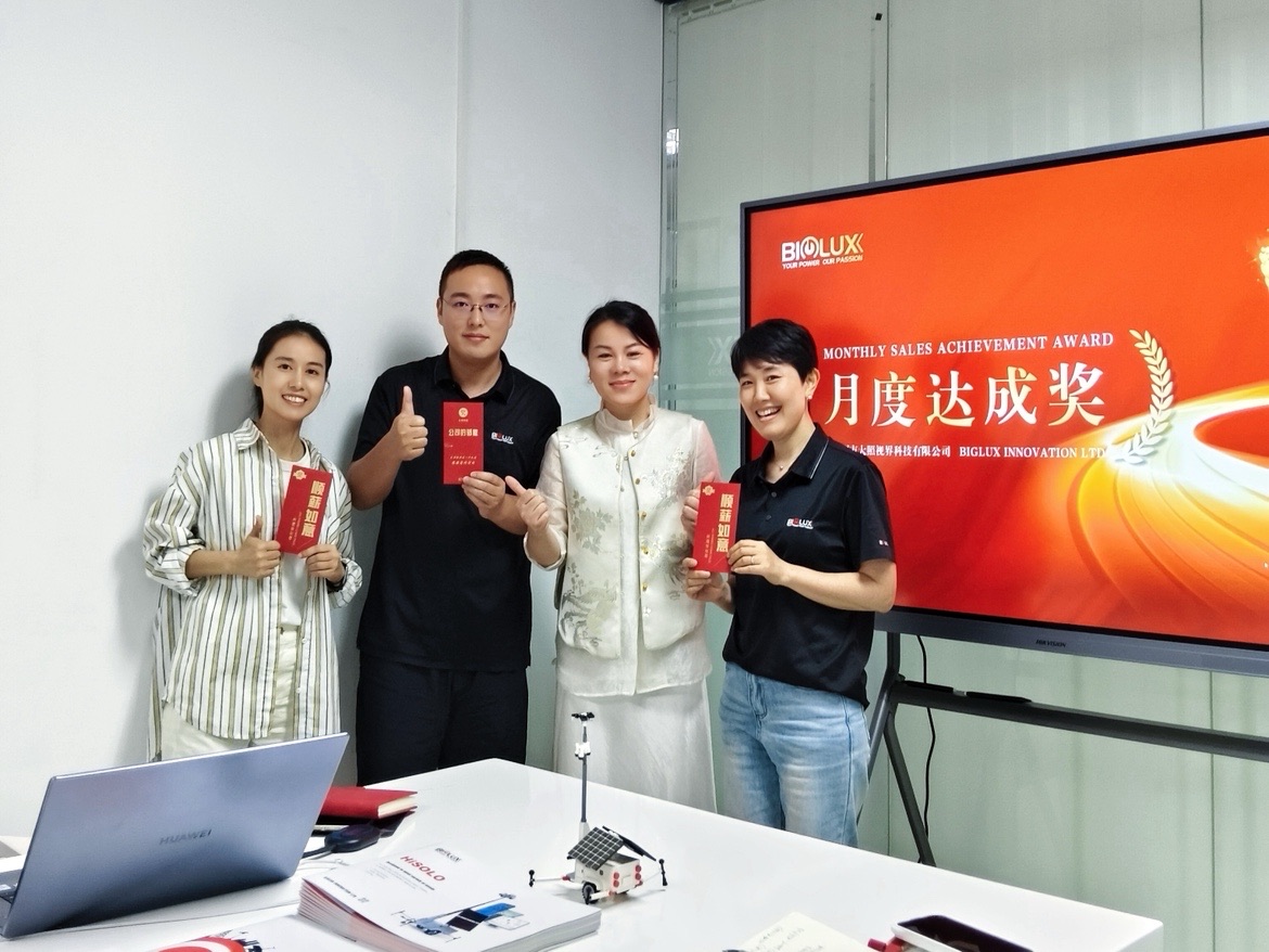 BIGLUX_SOLAR's tweet image. Q1 successfully closed!
Kudos to Sara, Wayne &amp;amp; Kathy for their outstanding contributions.👏
Let’s keep growing in the security market together!🚀Market is booming, some orders scheduled 2 months ahead.📈
Customer success is our success.

#TeamWork #Solarsecurity #GrowthTogether