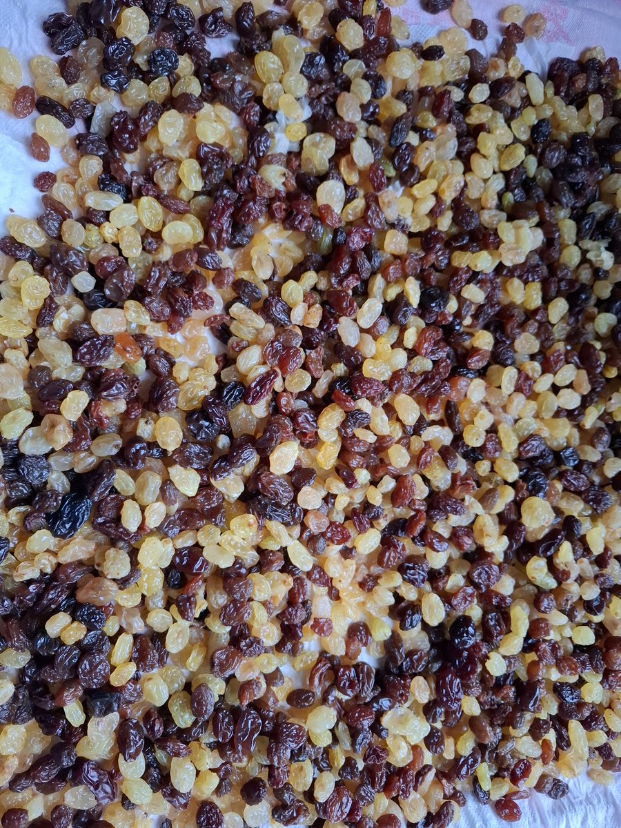 Amchanagi's tweet image. #Rosinen für das #Ostergebäck #Paska.