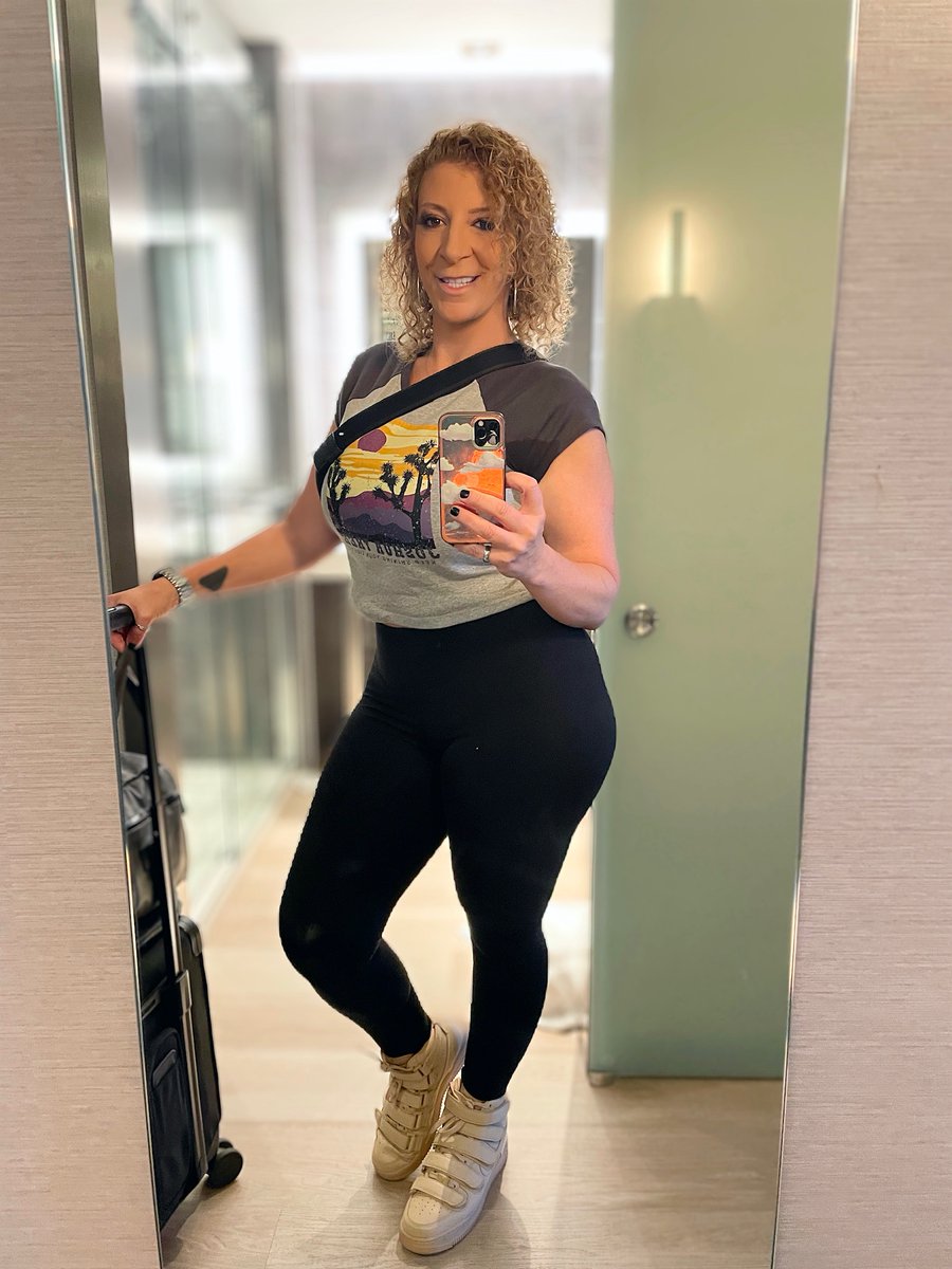 Sara Jay SFW Official tweet media