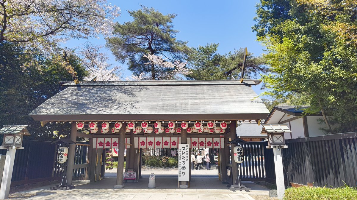 ShoichiH3's tweet photo. 車検の日程間違えた勢いで神社に行く男 https://t.co/wLJPBhj0Hb