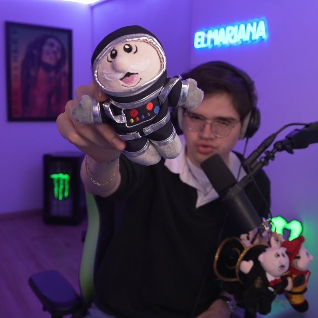 - <a href="/elmarianaa/">ElMariana🤙🏻</a> 
Valdo, gracias por el stream de hoy, estuvo increíble. Me la pasé muy bien viéndote en QSMP. Que tengas una bonita noche.
Tqmm 💜