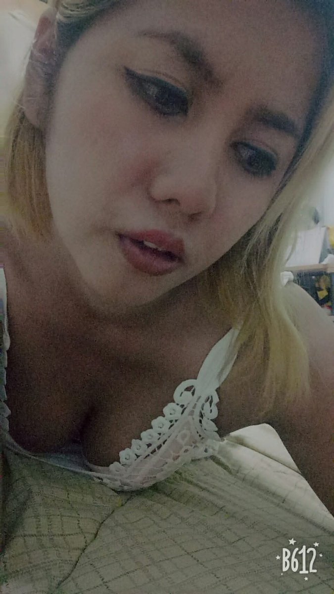 num_cha428 (นุ้ยชา) tweet media