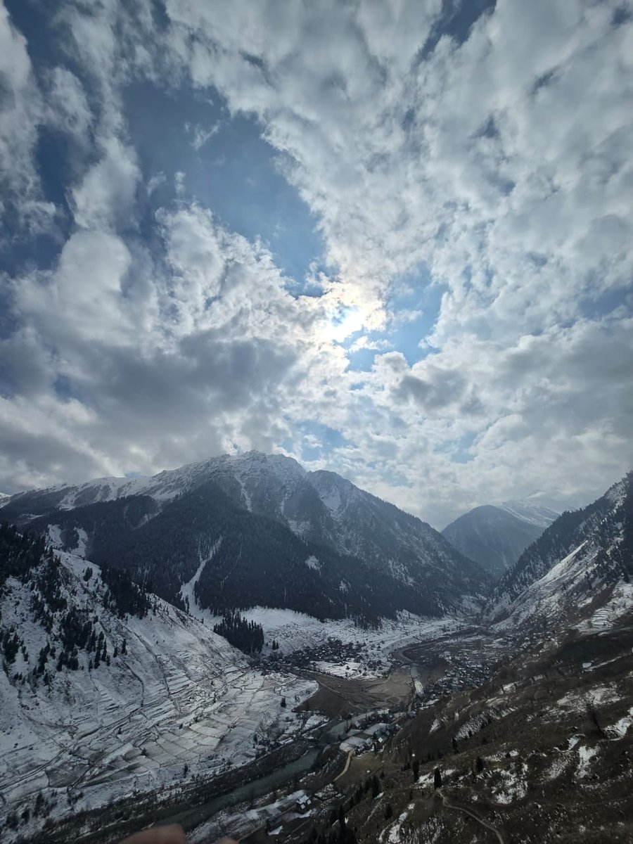kupwarasentinel's tweet image. 🌄 The Paradise on Earth – Gurez....Where the mountains whisper and the sky listens

#Kashmir
#Tourisme 
#MountainMagic