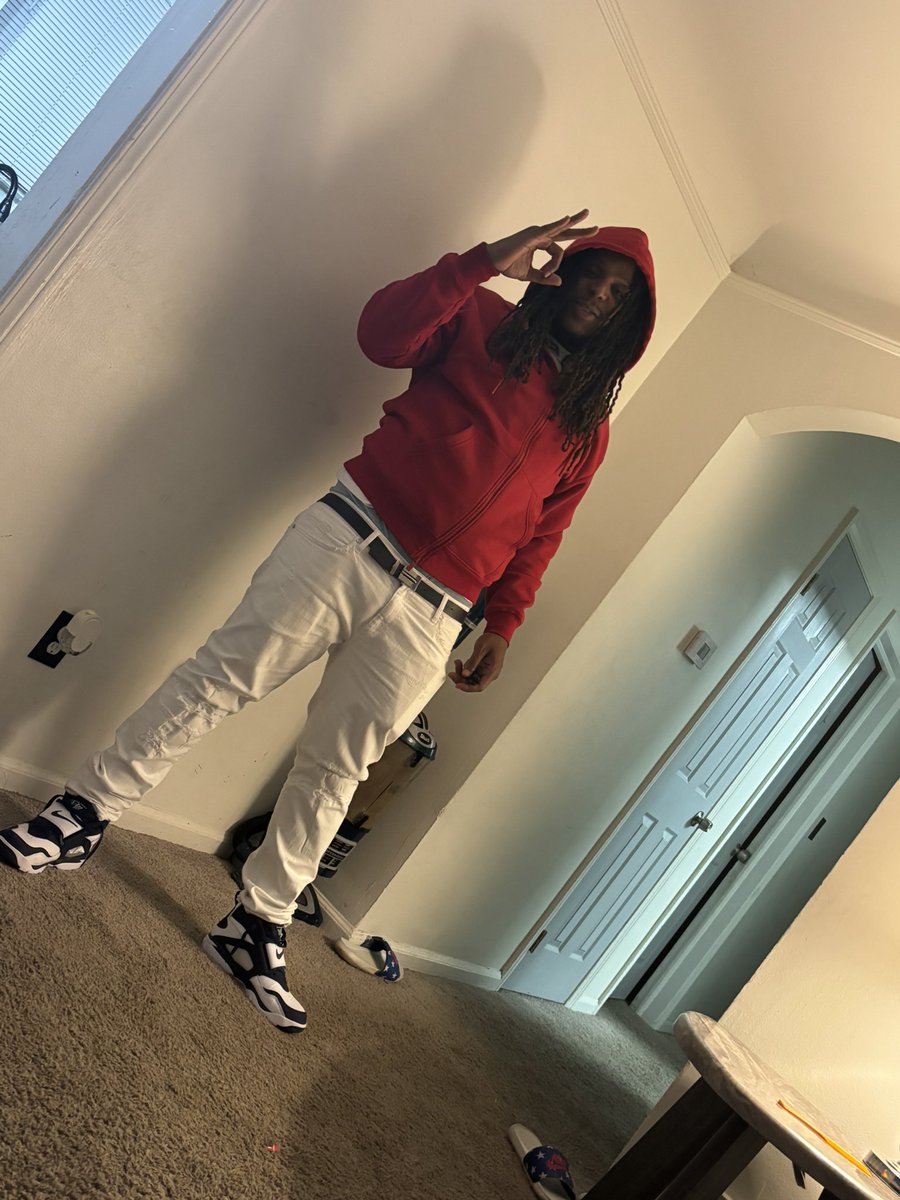 Linwood tweet media