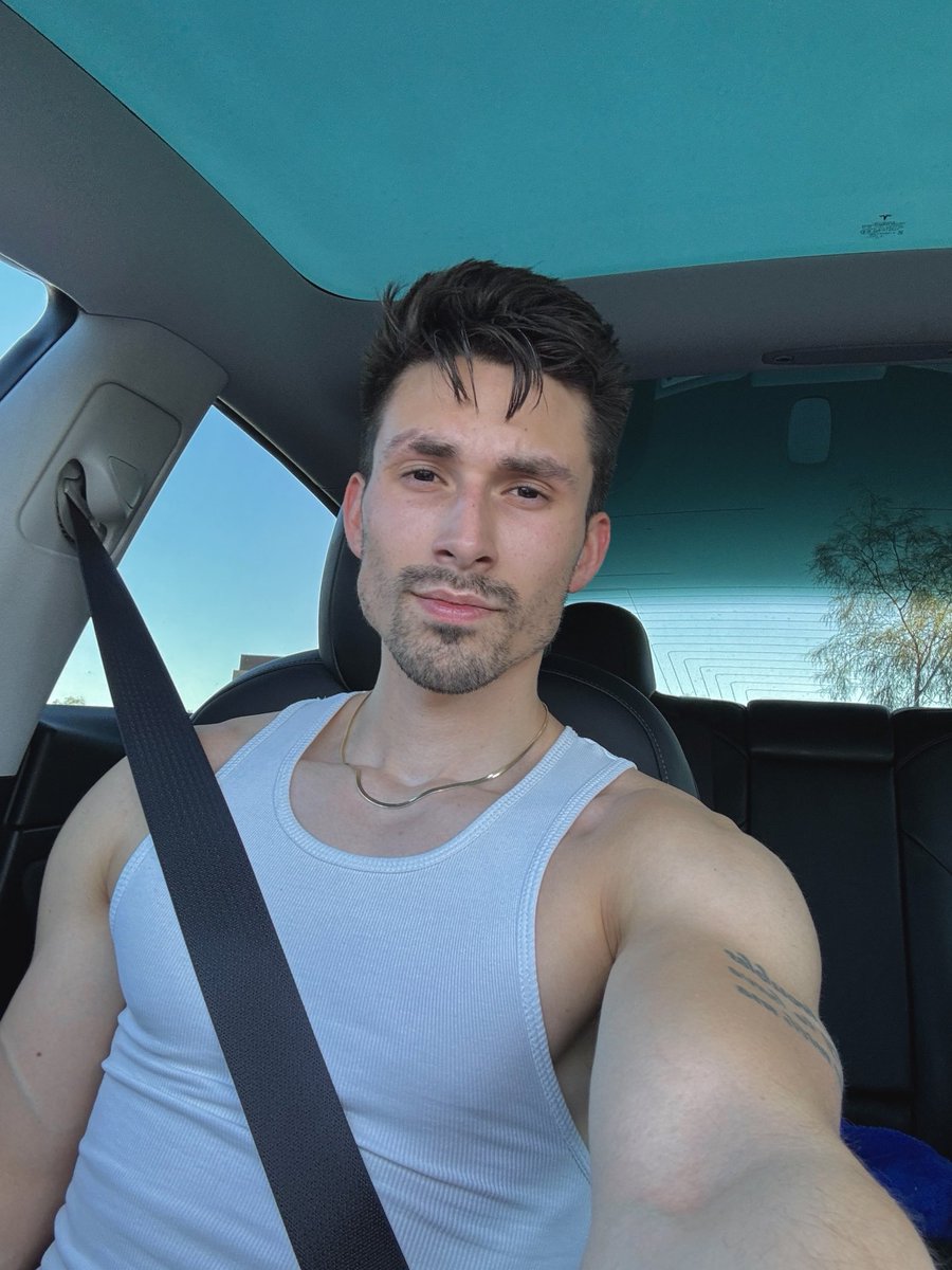 Kane Fox 🦊 tweet media