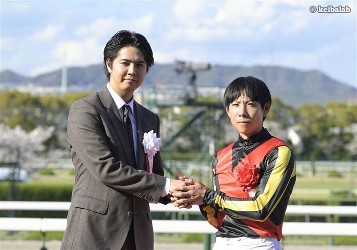 競馬ラボ tweet media