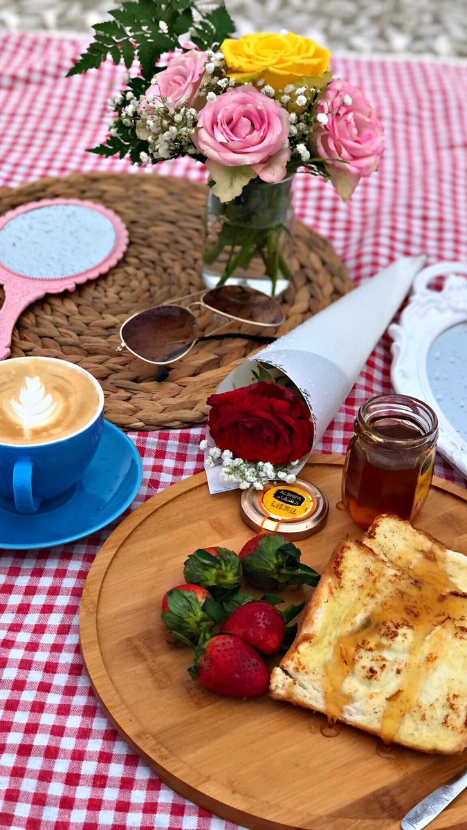 بنت آل راشـد 💛 tweet media