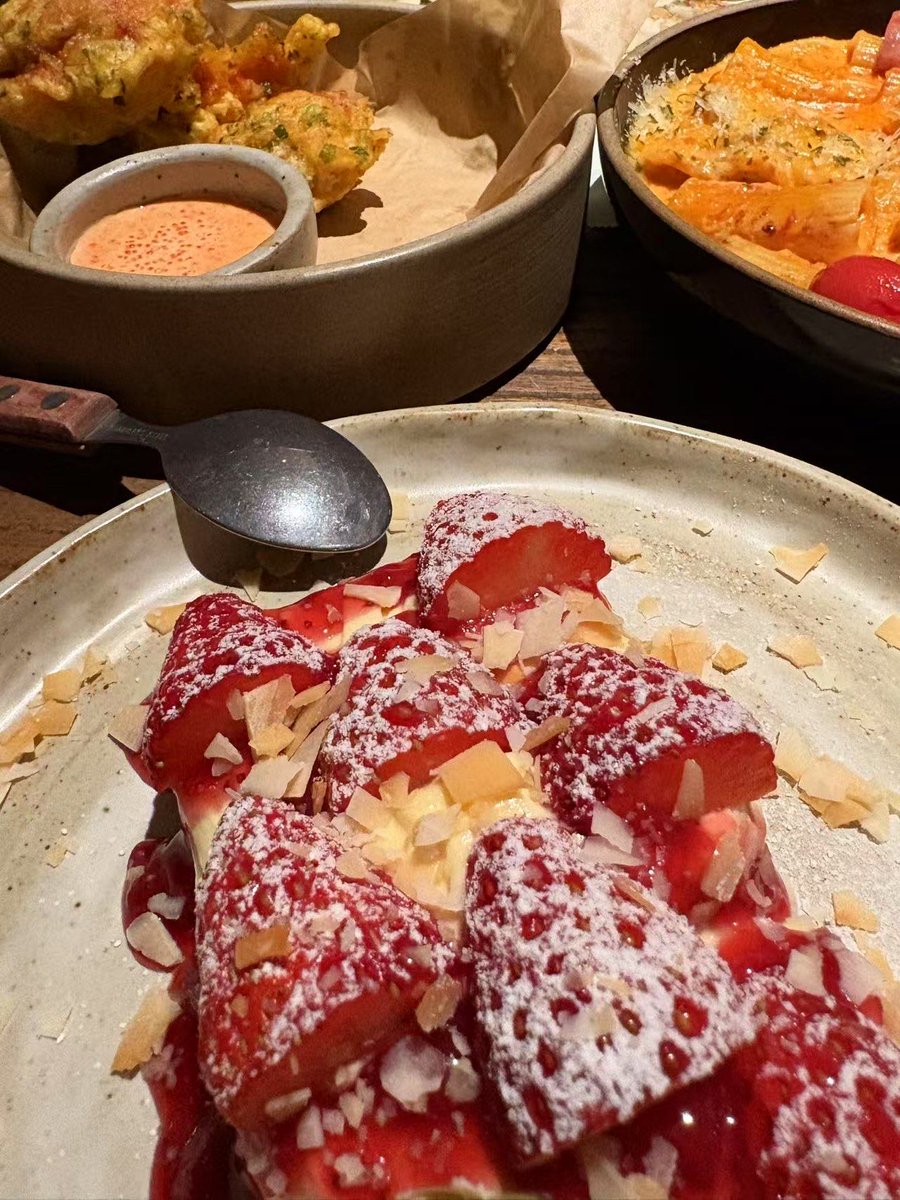 Sasha Davis tweet media