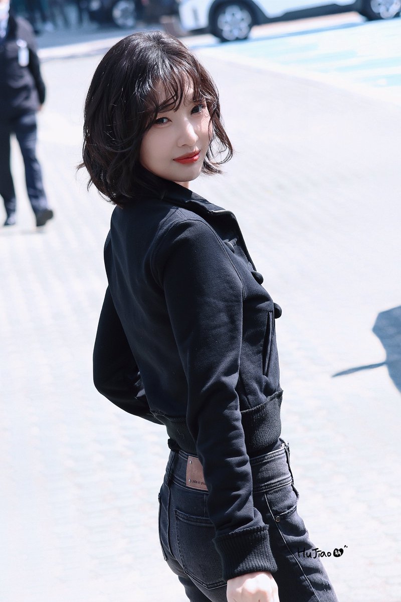 HuJiao_1009's tweet image. 260408 동농 #JOY #조이 💚

너무 예뻐٩(˃̶͈̀௰˂̶͈́)و