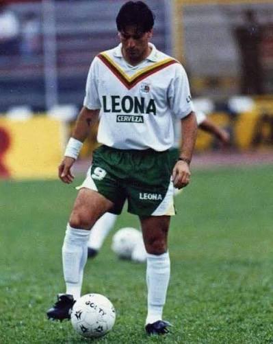 La Biblioteca del FPC tweet media