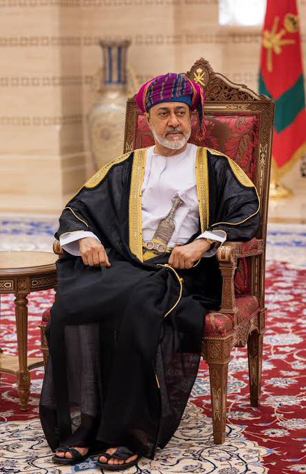 لمى الغافرية tweet media