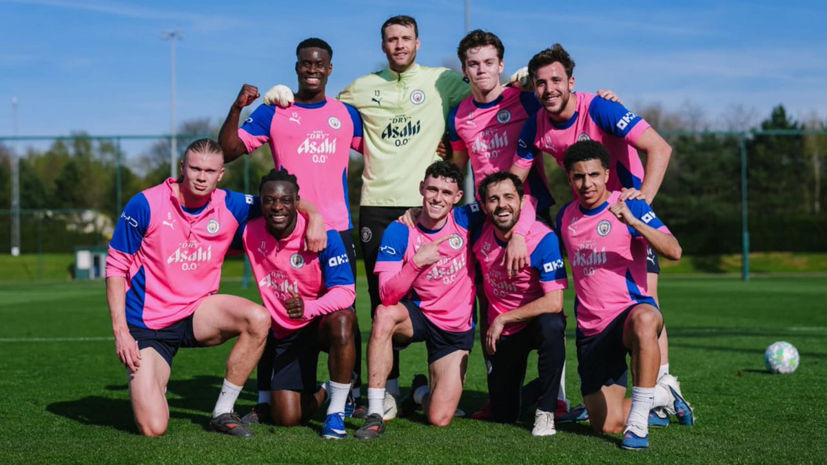 🆂🅰🅼🆈🅾🆄🅽🅶🫥 tweet media