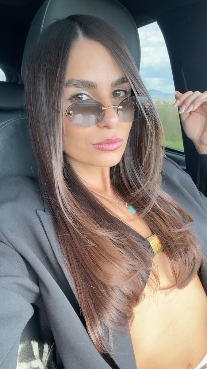 CCllara FINDOM tweet media