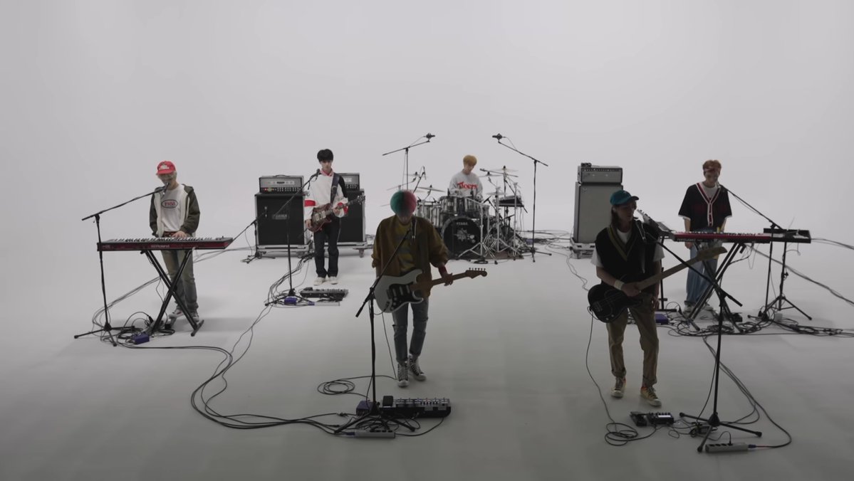 qin 뎡듀 𓆩♡𓆪 tweet media