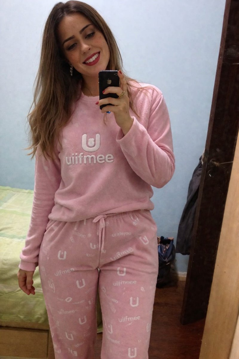 CarolineEsteche tweet media