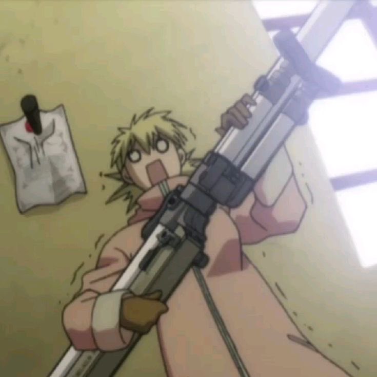 taka_l0ver's tweet photo. Seras has so many different outfits I love it https://t.co/aqs8UMSzD7