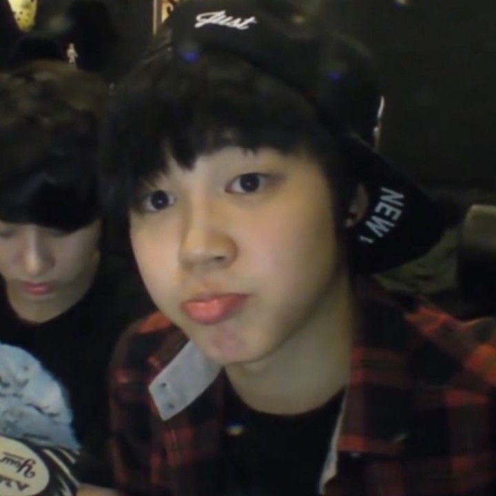 gio is seeing bts tweet media