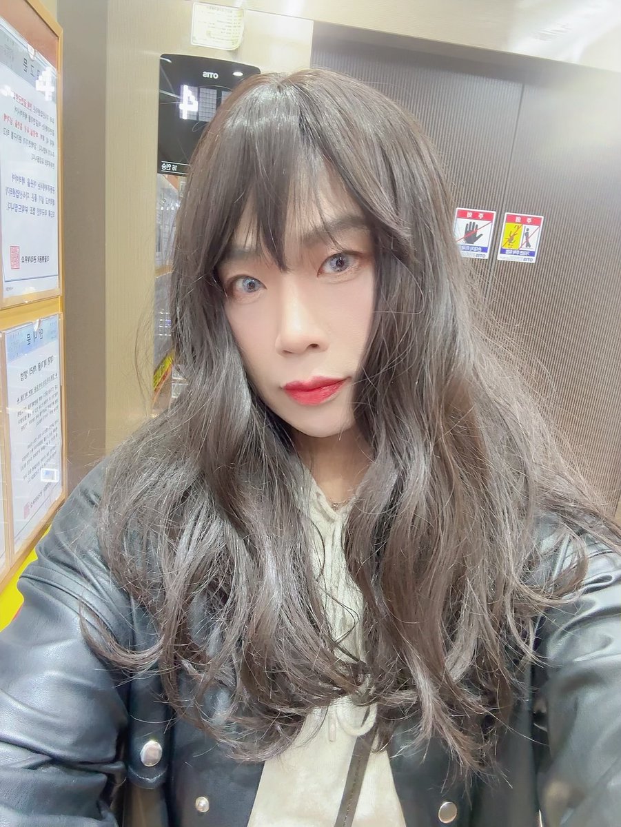 혜D tweet media