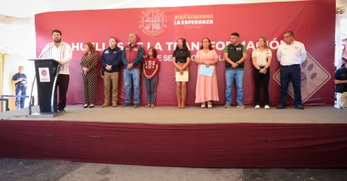 Reflexion24Info's tweet image. 🚧 El alcalde Isaac Montoya  aseguró que su gobierno está atendiendo demandas ciudadanas para #transformar comunidades  reflexion24informativo.com.mx/naucalpan-huel… #Naucalpan #ObraPública #Edomex #Infraestructura #México #comunidad