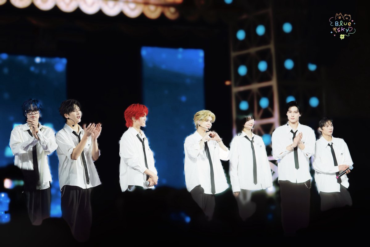 สีฟ้าที่ทำให้ใจเต้น 🐳 tweet media