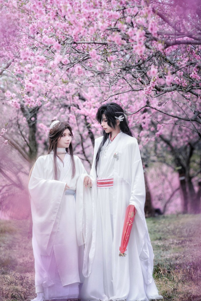 心在桃源

photo|<a href="/kaede2437/">紫木 楓@島に帰る</a> 
謝憐|<a href="/a_nekonogeboku/">綾</a> 
花城|<a href="/kagaooo/">kaga</a>