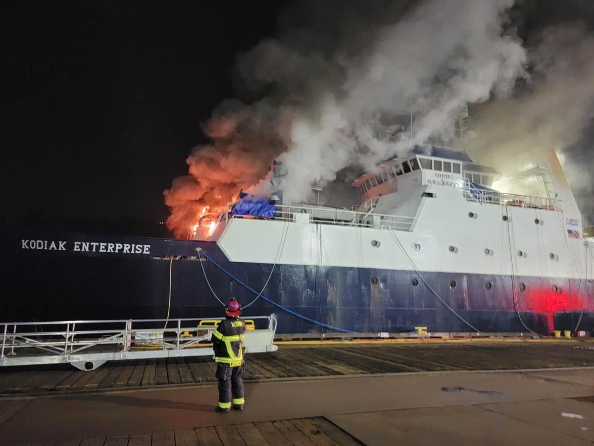 TheSecretList's tweet image. LAWSUIT AGAINST FIRE DEPARTMENT OVER MARINE FIREFIGHTING OPERATIONS
maritime-executive.com/article/triden…
NTSB REPORT:
ntsb.gov/investigations… #firefighter #firefighting