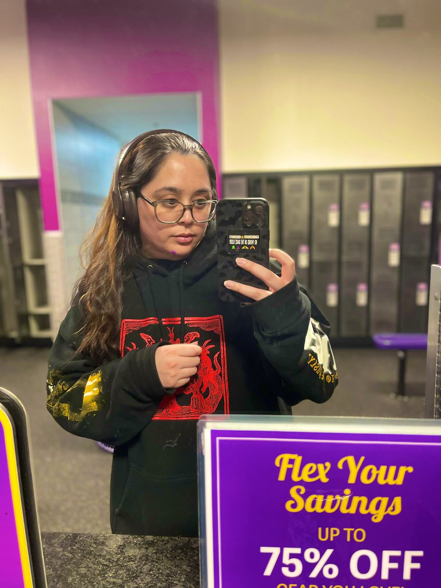 honomomile's tweet photo. not v good at selfies these days. 🤧 https://t.co/mfU3PlrY66
