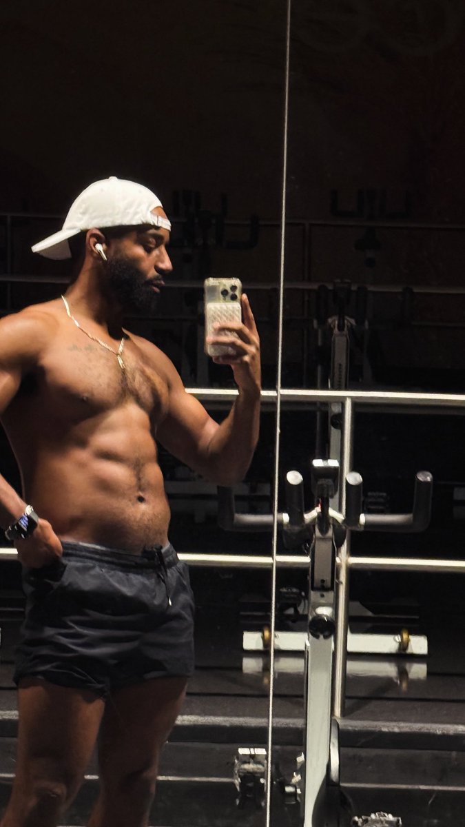 K E I T A 🗝 tweet media