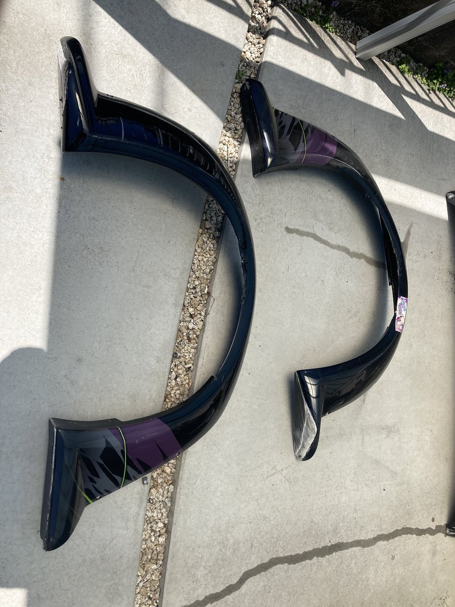 ななふし tweet media