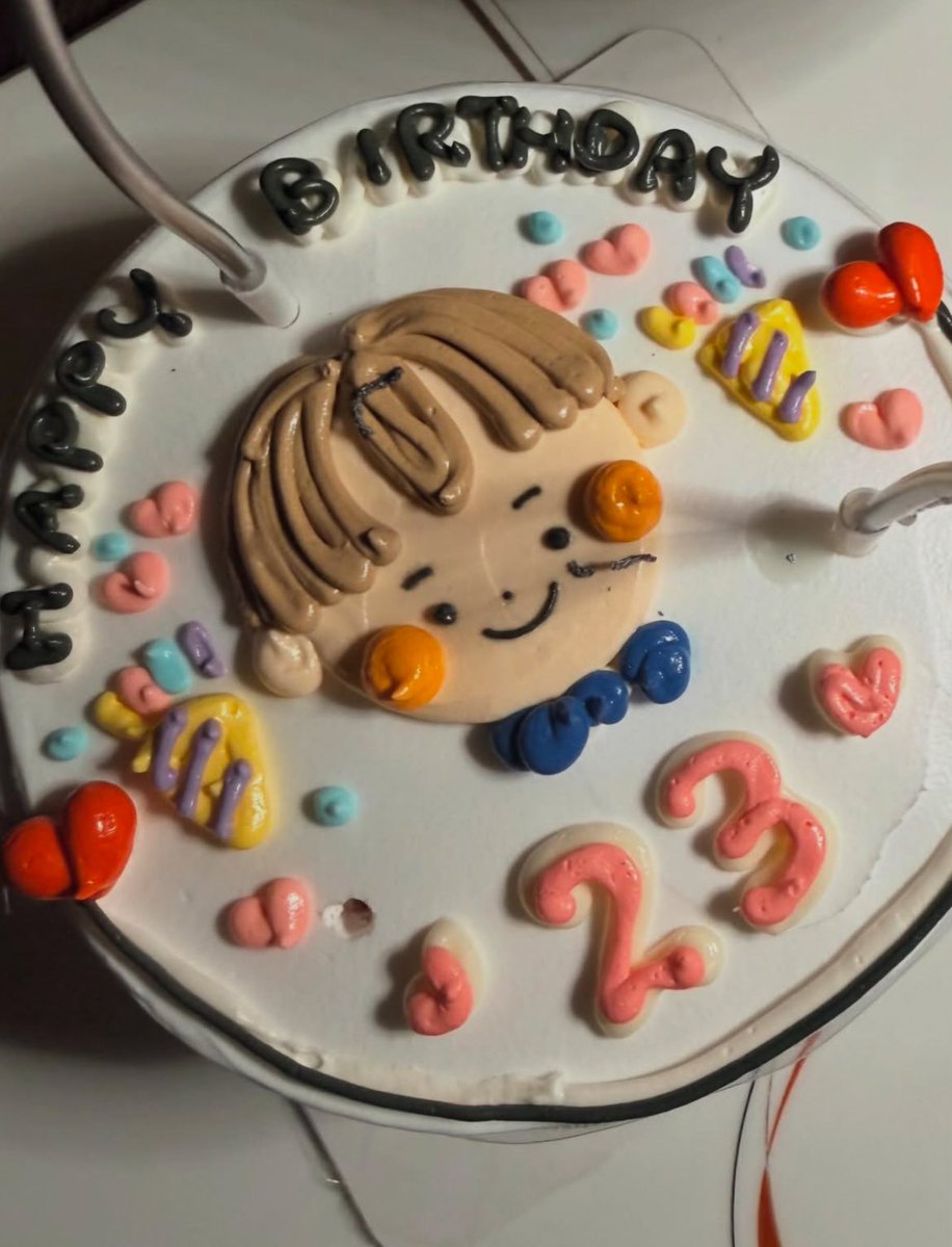 🍀พืช :P tweet media