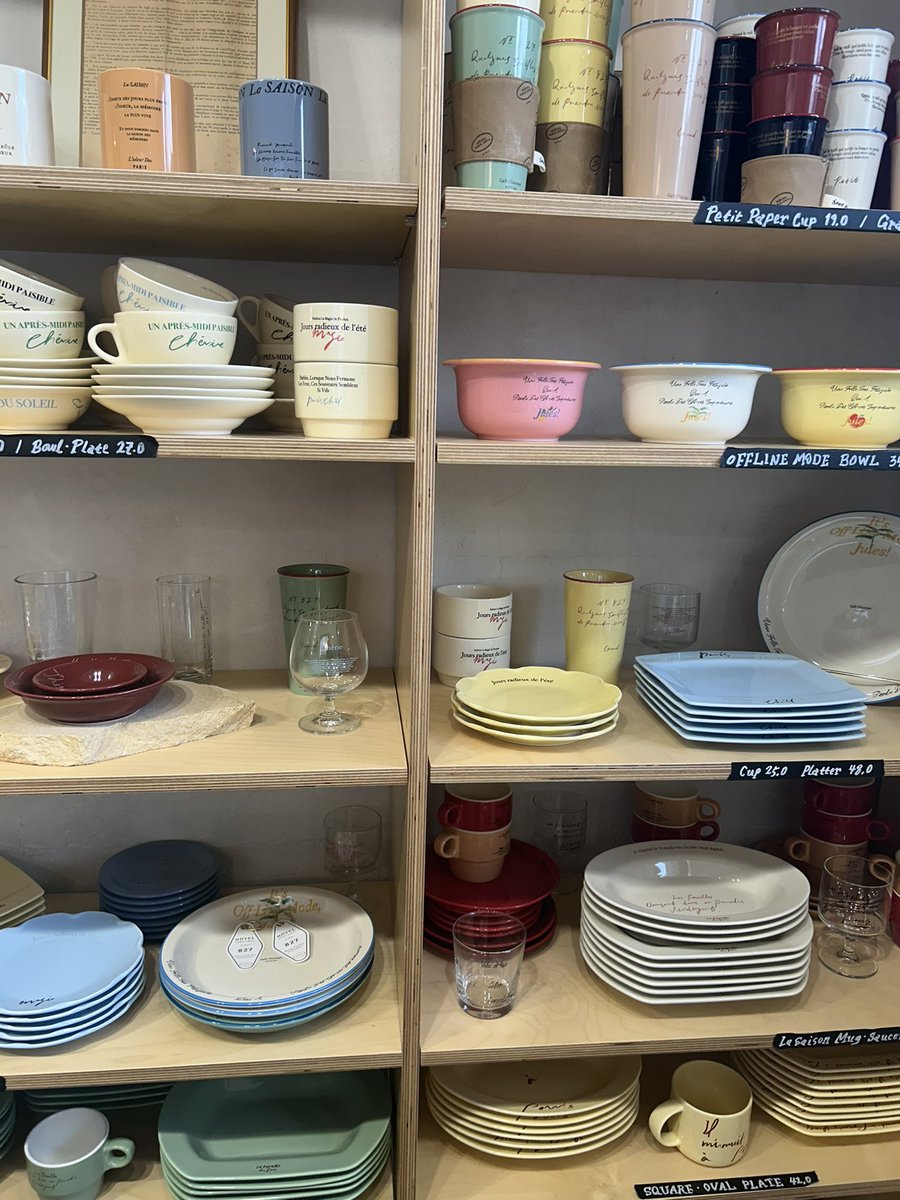 choeeunju770811's tweet image. 서촌 나들이~ 소품샵 구경 재밌당
#서촌 #소품샵