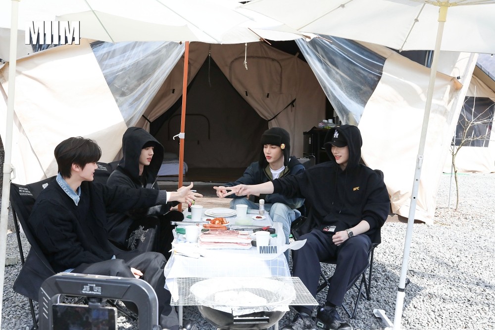 0725folder's tweet photo. https://t.co/MfYJ4ONiQz