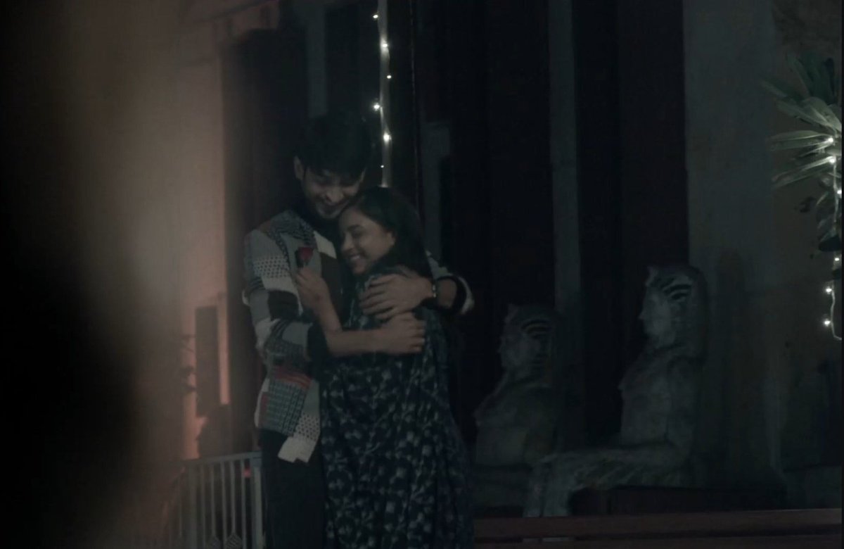 What contentment looks like 💘

#SumbulTouqeerKhan
#IttiSiKhushi
#AnVir
#RajatVerma