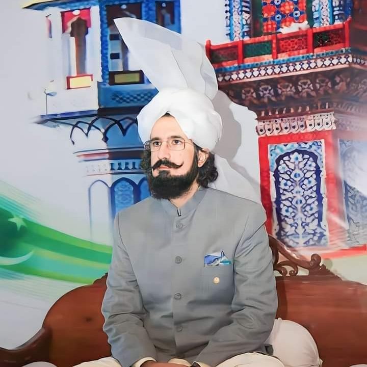 In this world, a person is recognized by his company, what kind of Sunnah he follows. What if he connects with the people of Allah and his company becomes the best? <a href="/SahibzadaSulta1/">Sahibzada Sultan M A</a>