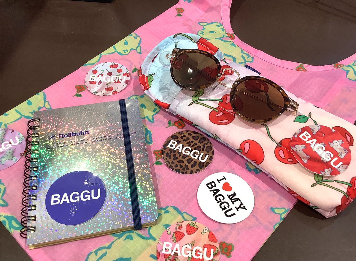 smith_umd's tweet photo. BAGGU Fair 2026開催中！
大容量の「STANDARD」とコンパクトな「BABY」のエコバッグ、さらにストラップやグラスケースを春の新作中心に展開しています。ご購入の方へ数量限定でステッカーも配布していますので、
ぜひお立ち寄りください。 https://t.co/7oMf4l4CMx