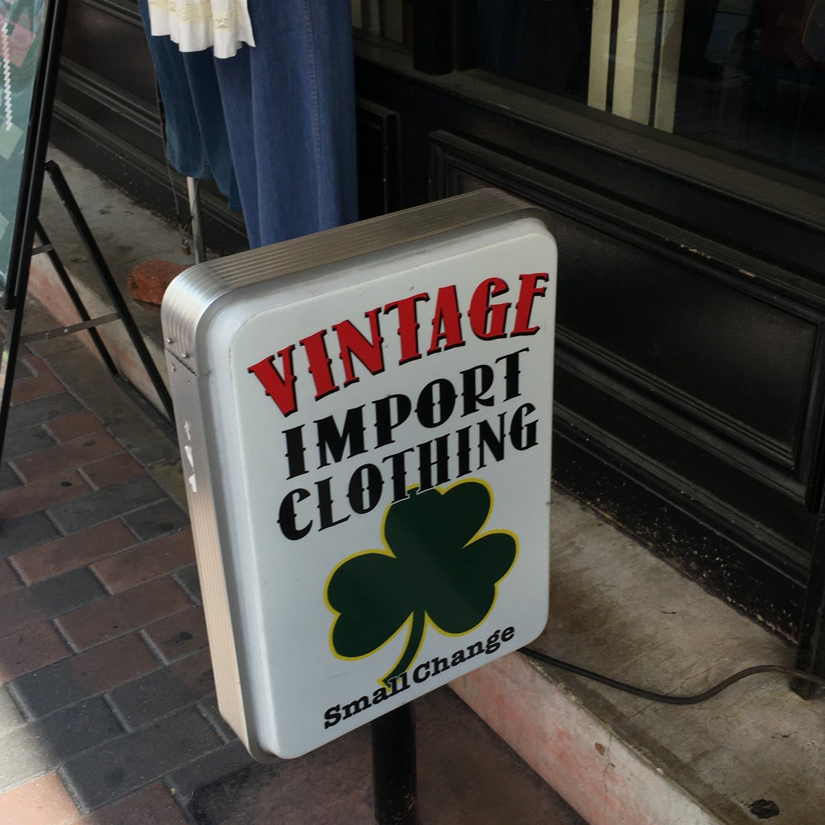 fuckfucklifeee's tweet image. 혼자 일본 여행 왔긔