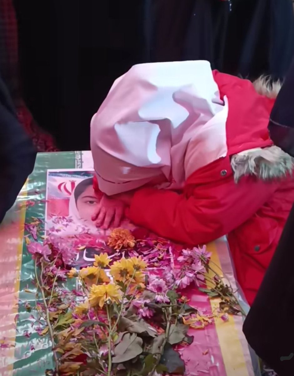 شرق‌زده sharghzadeh tweet media