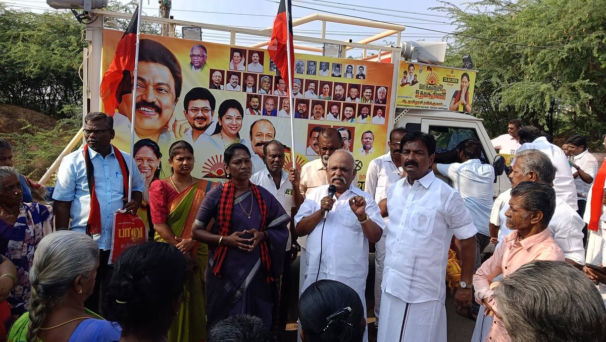 SRvinothAdv's tweet photo. மானாமதுரை சட்டமன்ற  தொகுதி மானாமதுரை நகர் 27 வது வார்டு சியோன்  நகர் பொது மக்களிடம் பிரச்சாரம் செய்து உதயசூரியனுக்கு வாக்குகள் சேகரித்தார் வெல்லும் வேட்பாளர் அக்கா Tamilarasi Ravikumar MLA - அவர்கள் 

@TamilarasiMLA https://t.co/JcWVVwDZzs