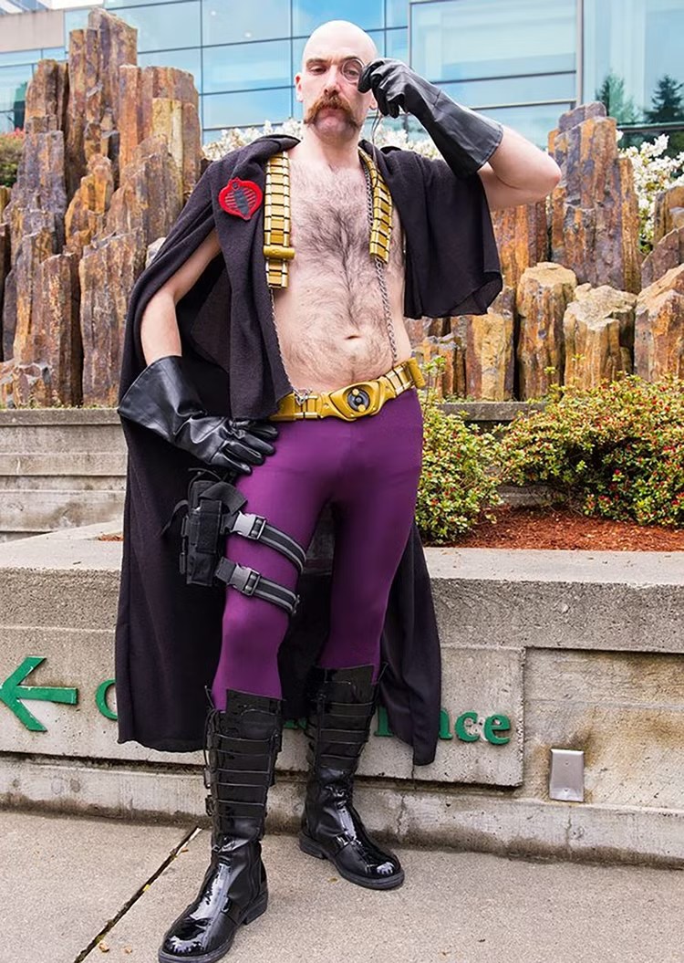 rareactionfigs's tweet image. What do you guys think of this cosplay of Dr. Mindbender? 😂

#gijoe #meme #funny #cosplay