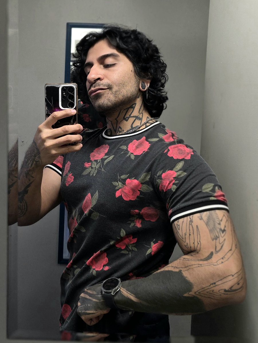 iamSinMaster's tweet photo. Full of myself but still hungry. 

•alpha findom fetish dom drainmoney cashmaster humanATM worship paypig master slave praise musclealpha• https://t.co/tWz3mTf1fG
