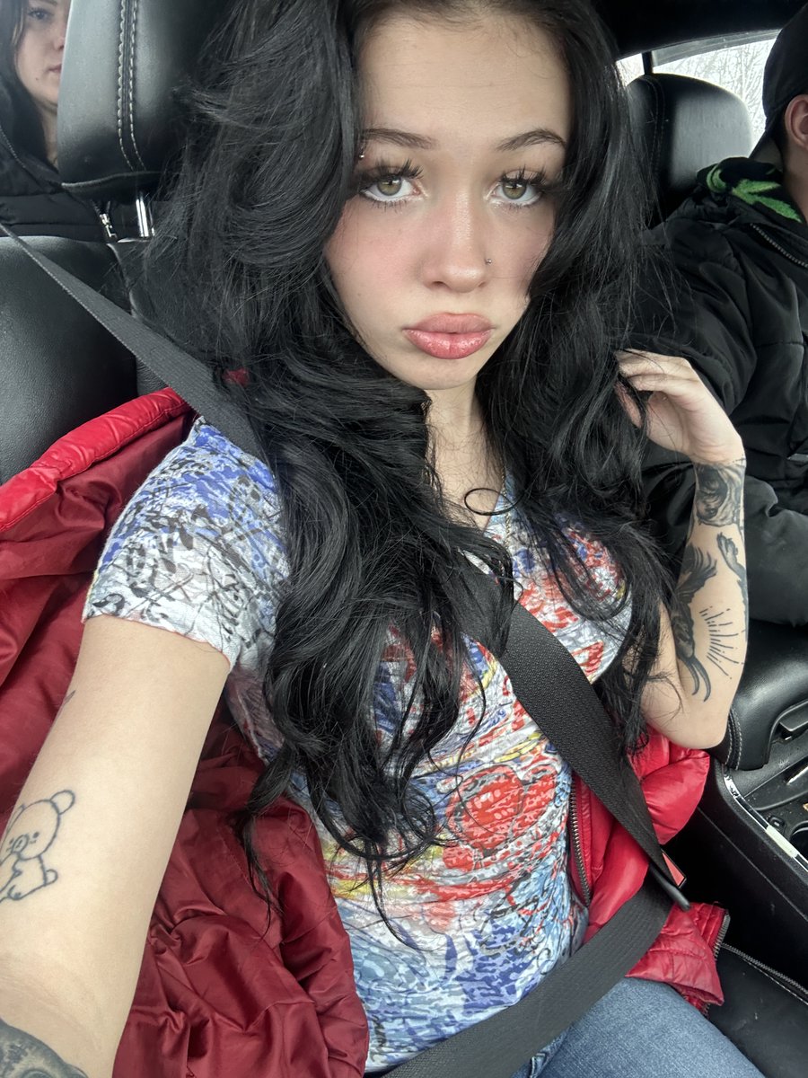 lilypopsirl's tweet photo. who up systeming their down rn?? https://t.co/x2GqlRB7we