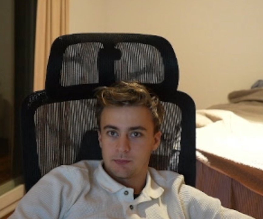 Baulobot_ (@baulobot__) on Twitter photo 