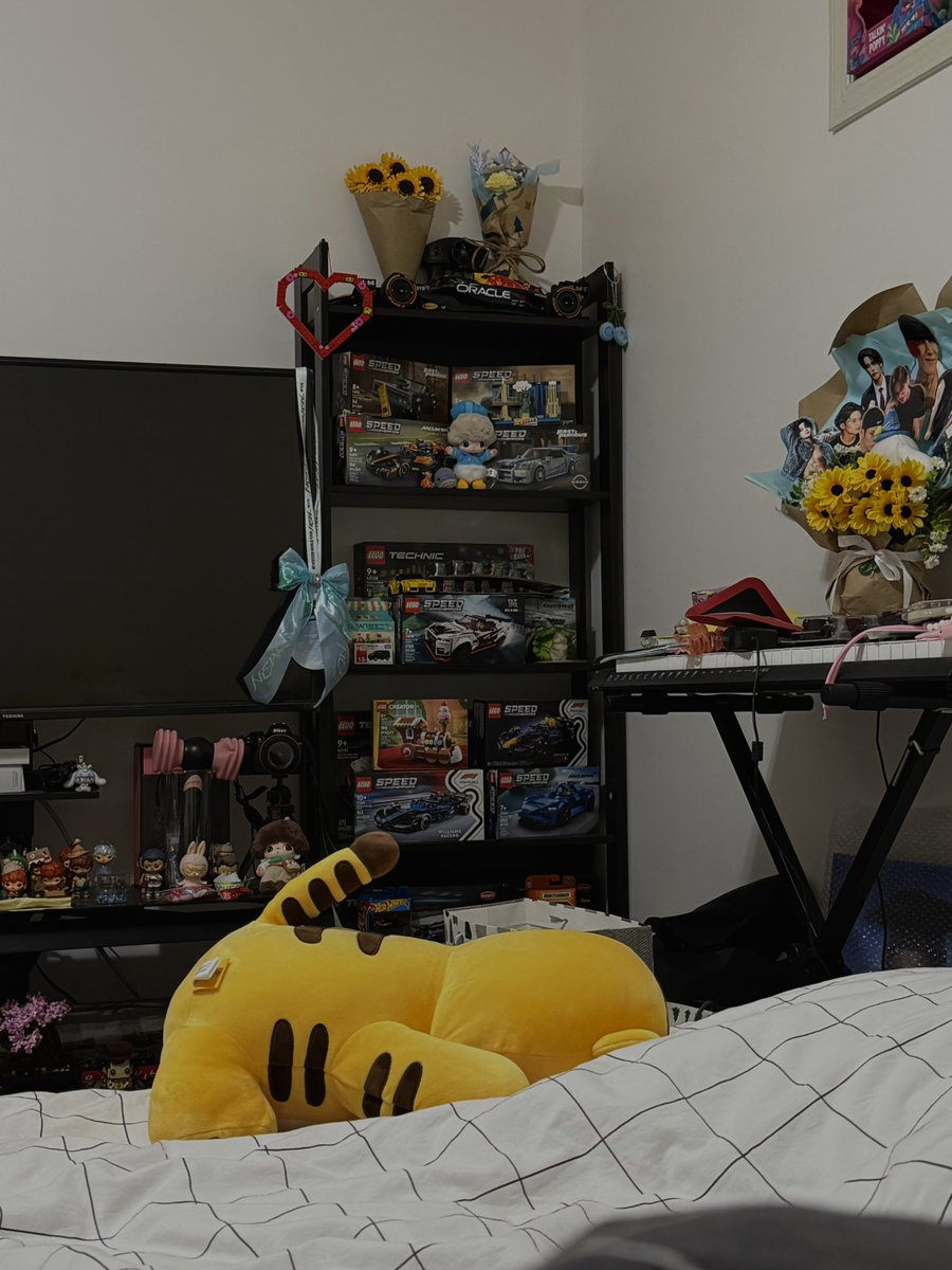 vernon loves miatot ᥫ᭡ tweet media