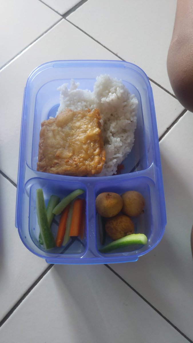 𝓜𝓪𝓻𝓲𝓪 tweet media