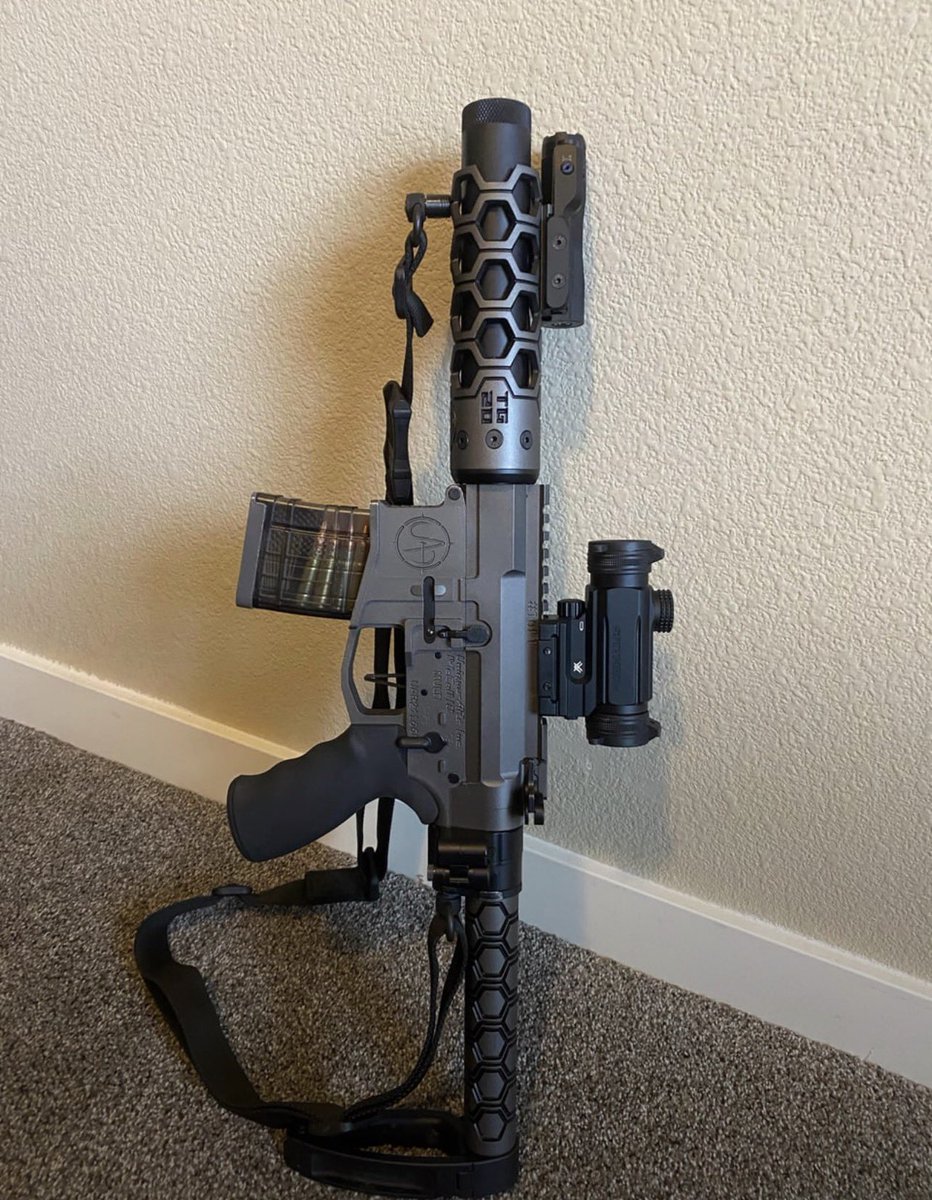 Weapons Daily tweet media